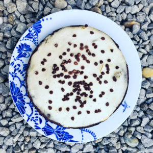 Krémová karobová torta s mladým kokosom