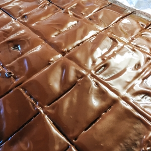 Cviklový brownies s čokoládovou polevou